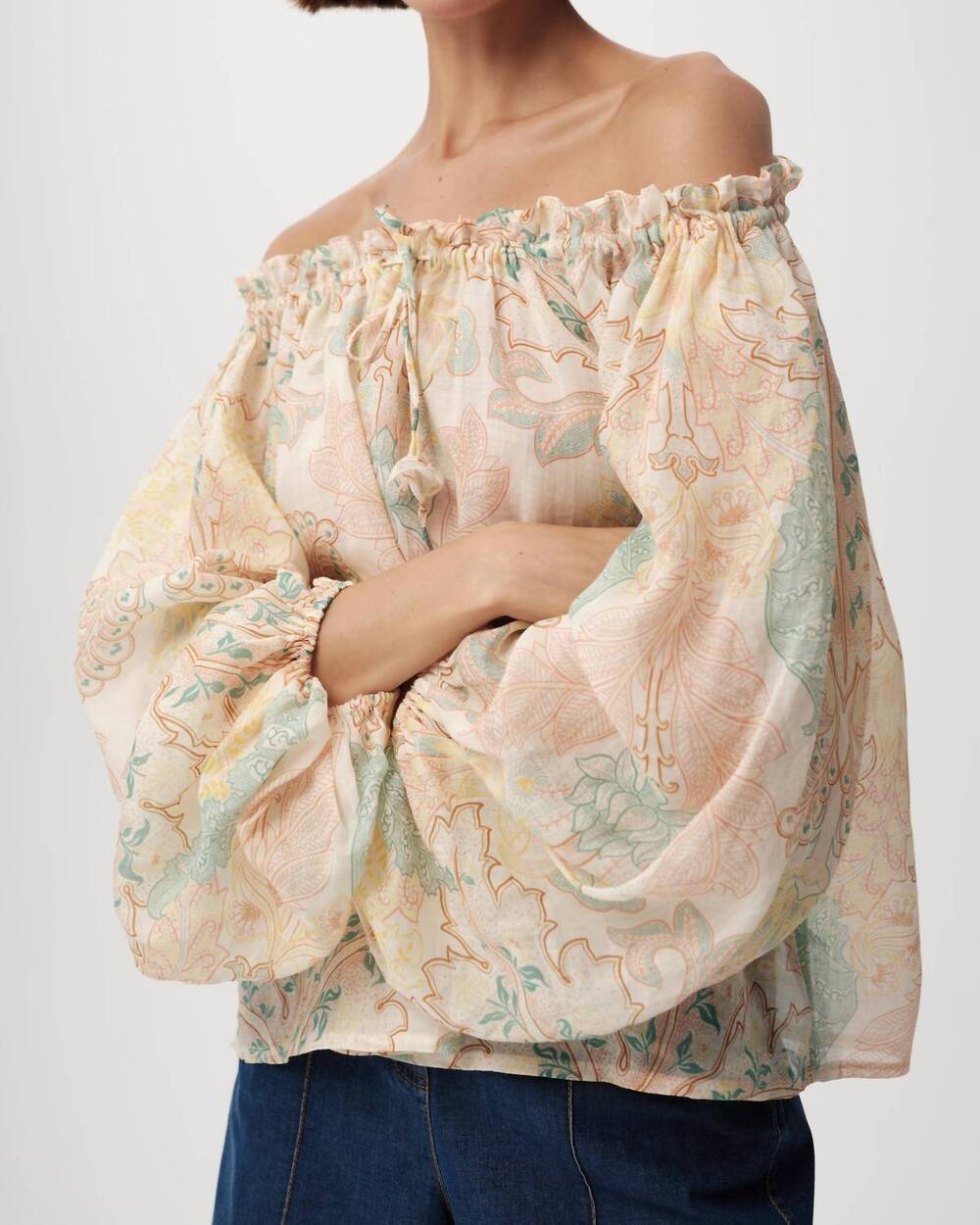 NEW EXQUISE uliana crew neck blouse in multi